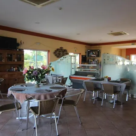 Villa Oasis, Piscina, Jacuzzi, Tenis E Praias! *