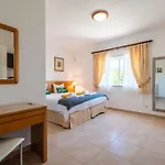 Oasis, Piscina, Jacuzzi, Tenis E Praias! *