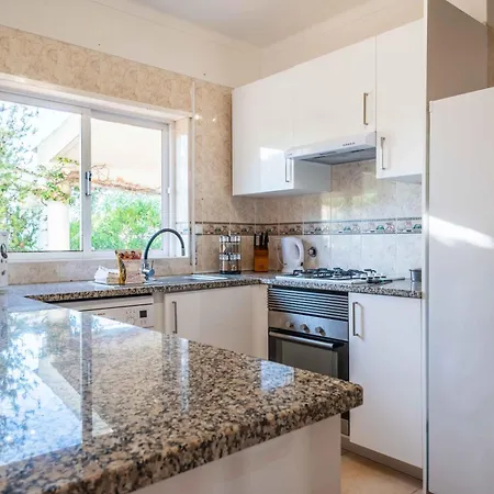 ヴィラ Oasis, Piscina, Jacuzzi, Tenis E Praias! ポルティマン