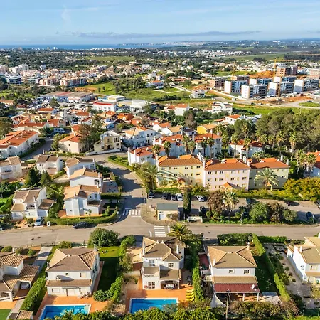 Oasis, Piscina, Jacuzzi, Tenis E Praias! ヴィラ ポルティマン