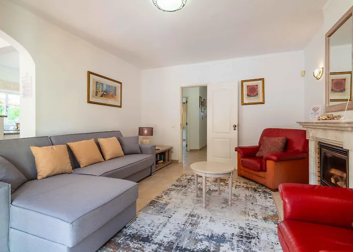 Oasis, Piscina, Jacuzzi, Ténis E Praias!